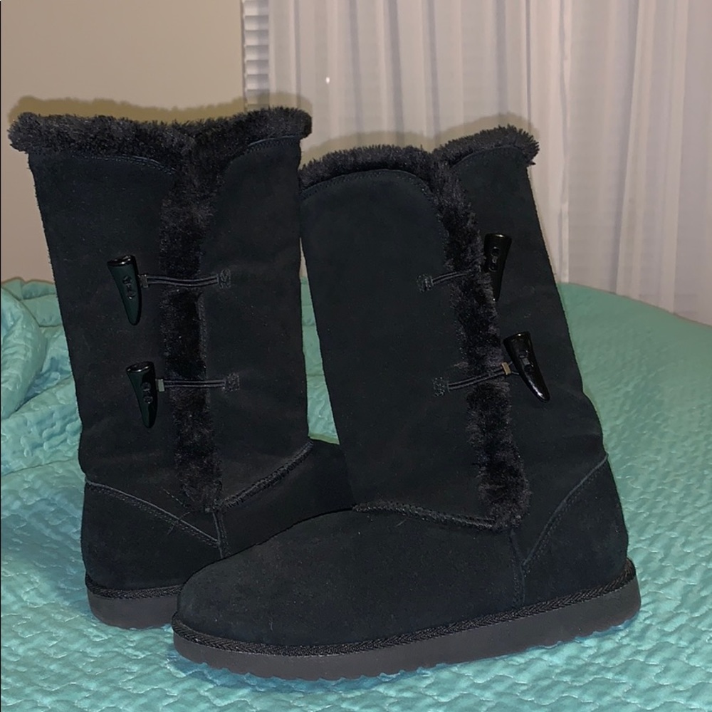 Black furry boots